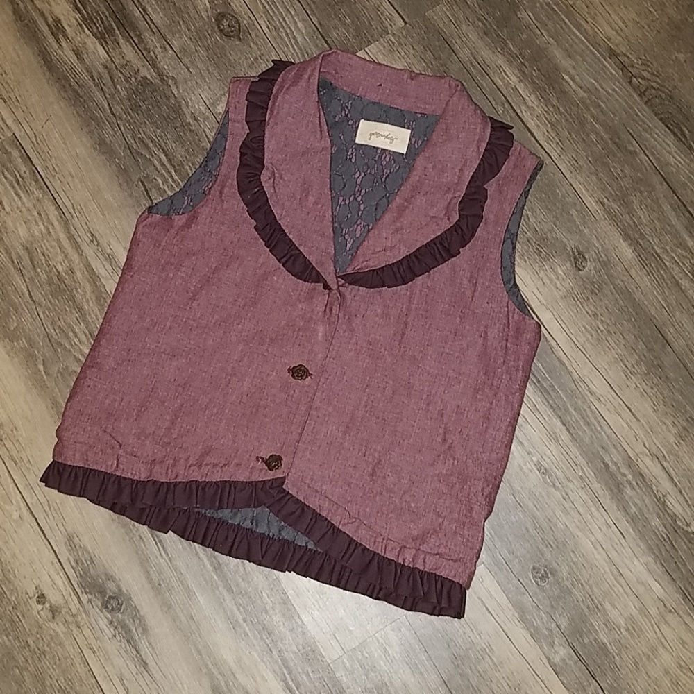 Boutique Persnickety vest size 8